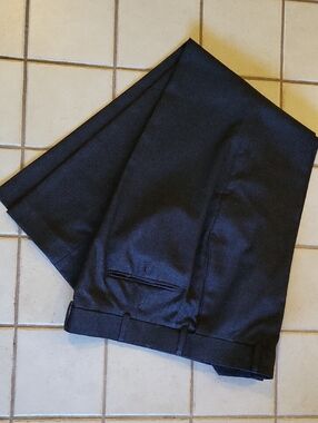 Stafford Charcoal Black Flat-Front Men's Dress Pants